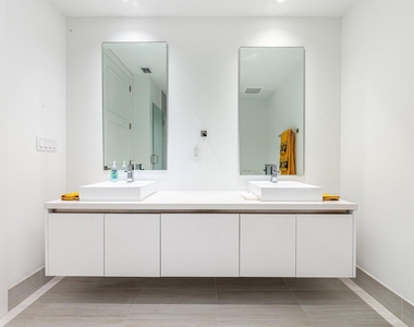 155 E Boca Raton Road - Photo Thumbnail 9
