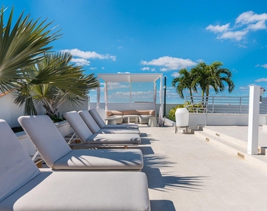 155 E Boca Raton Road - Photo Thumbnail 24