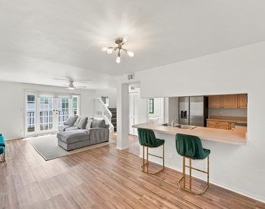 4640 Bougainvilla Drive - Photo Thumbnail 14