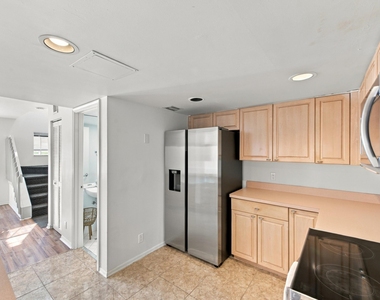 4640 Bougainvilla Drive - Photo Thumbnail 16
