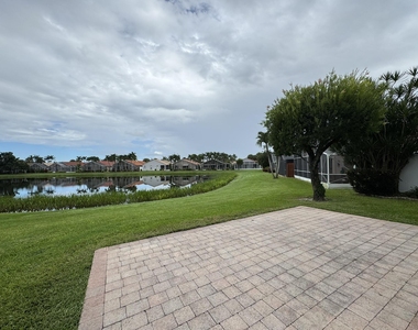 7453 Granville Avenue - Photo Thumbnail 32