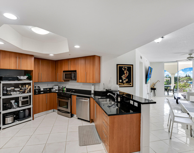 191 Se 20th Avenue - Photo Thumbnail 6