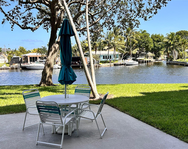 14 Royal Palm Way - Photo Thumbnail 38