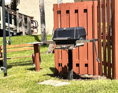14 Royal Palm Way - Photo Thumbnail 45