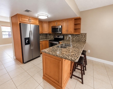 12027 Sw 10th Street - Photo Thumbnail 4