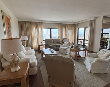5000 N Ocean Boulevard - Photo Thumbnail 10