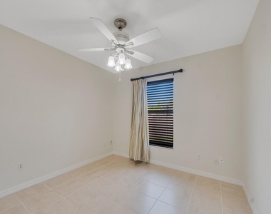 1108 Coverbrook Lane - Photo Thumbnail 17