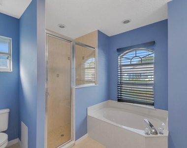 1108 Coverbrook Lane - Photo Thumbnail 15