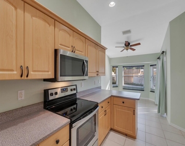 1108 Coverbrook Lane - Photo Thumbnail 9
