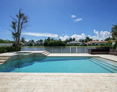 3508 Nw Clubside Circle - Photo Thumbnail 8