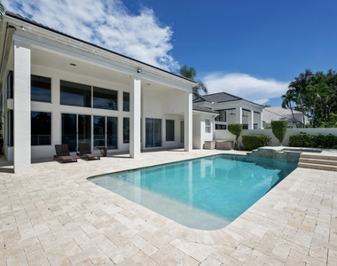 3508 Nw Clubside Circle - Photo Thumbnail 9