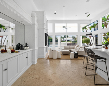 3508 Nw Clubside Circle - Photo Thumbnail 5