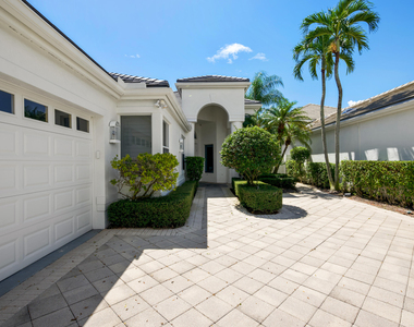 3508 Nw Clubside Circle - Photo Thumbnail 1