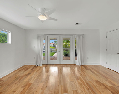 2612 Ne 5 Street - Photo Thumbnail 12