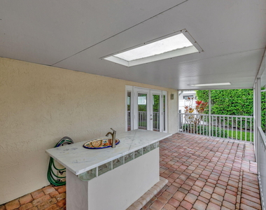 2612 Ne 5 Street - Photo Thumbnail 33