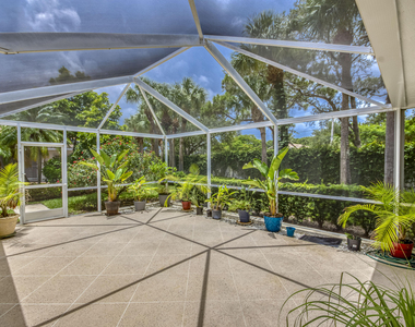 4101 Water Oak Court - Photo Thumbnail 3