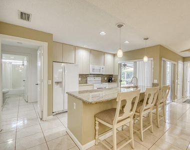 4101 Water Oak Court - Photo Thumbnail 13