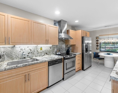 68 Eastgate Drive - Photo Thumbnail 2