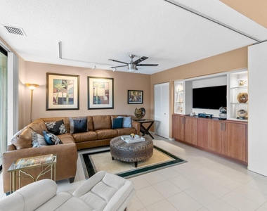 68 Eastgate Drive - Photo Thumbnail 10