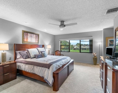 68 Eastgate Drive - Photo Thumbnail 12