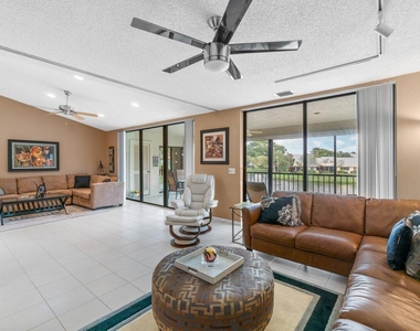 68 Eastgate Drive - Photo Thumbnail 11