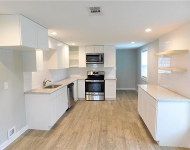 401 S Arizona Drive - Photo Thumbnail 1