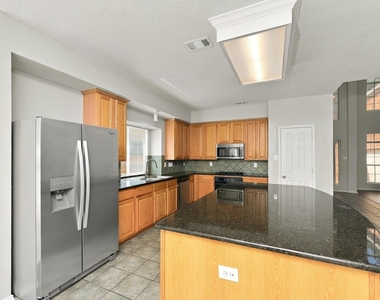 736 Mulberry Lane - Photo Thumbnail 6