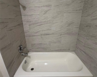 8404 Forest Lane - Photo Thumbnail 7