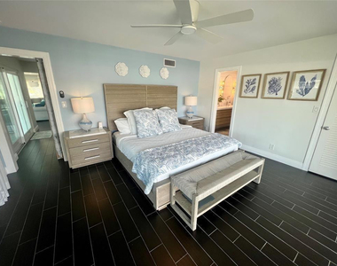 2791 Ne 9th Court - Photo Thumbnail 16
