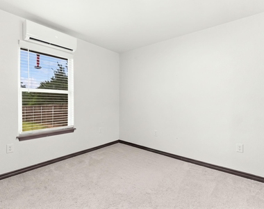 2926 Paluxy Trail - Photo Thumbnail 9
