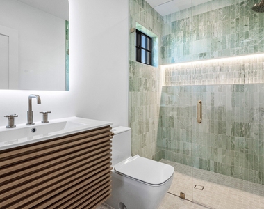 115 Bonnie Briar Lane - Photo Thumbnail 24