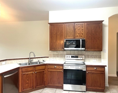 2701 Evening Mist Drive - Photo Thumbnail 5