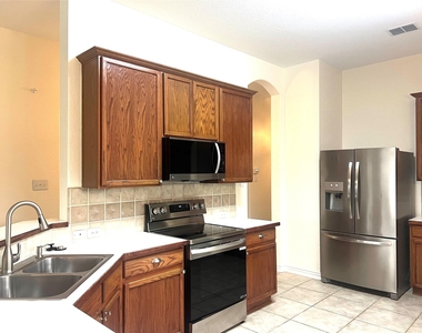 2701 Evening Mist Drive - Photo Thumbnail 3