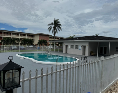 4730 Nw 10th Court - Photo Thumbnail 19