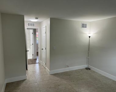 4730 Nw 10th Court - Photo Thumbnail 8
