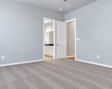 1209 Beaconsfield Lane - Photo Thumbnail 8