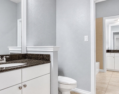 1209 Beaconsfield Lane - Photo Thumbnail 12