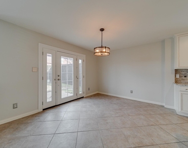 9220 Harrisburg Lane - Photo Thumbnail 9