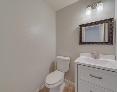 9220 Harrisburg Lane - Photo Thumbnail 15