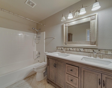 9220 Harrisburg Lane - Photo Thumbnail 29