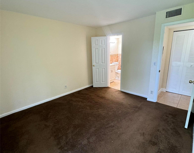 3035 Nw 118th Drive Nw - Photo Thumbnail 20