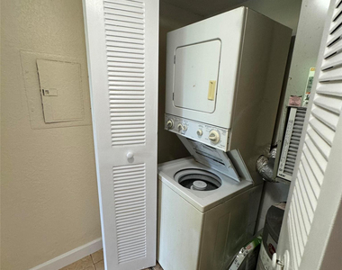 3035 Nw 118th Drive Nw - Photo Thumbnail 11