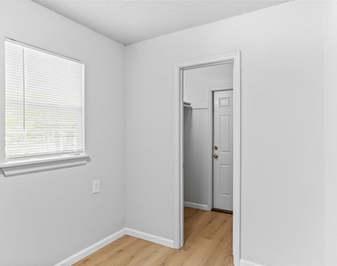 3020 P Avenue - Photo Thumbnail 9