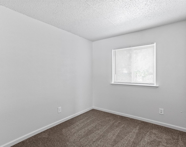 3020 P Avenue - Photo Thumbnail 17