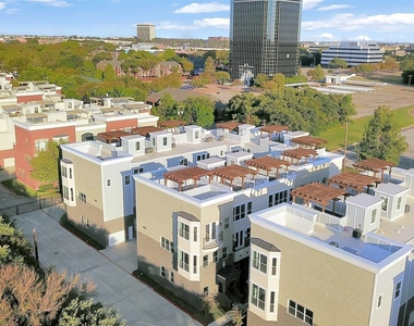 1211 Beaconsfield Lane - Photo Thumbnail 5