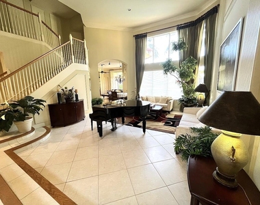 10997 Canary Island Court - Photo Thumbnail 11