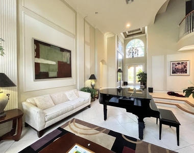10997 Canary Island Court - Photo Thumbnail 15