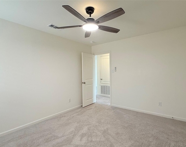 613 Delaware Avenue - Photo Thumbnail 16