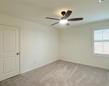 613 Delaware Avenue - Photo Thumbnail 18