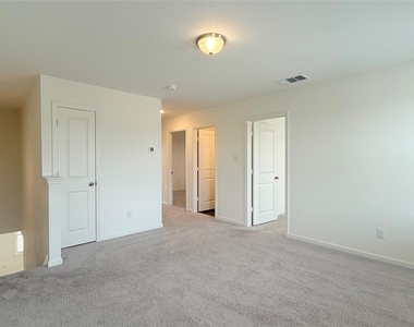 613 Delaware Avenue - Photo Thumbnail 10